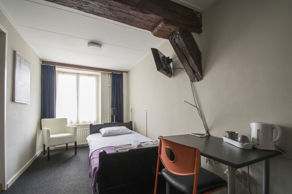 Hotel En Grand Cafe De Pauw Рурмонд Екстер'єр фото
