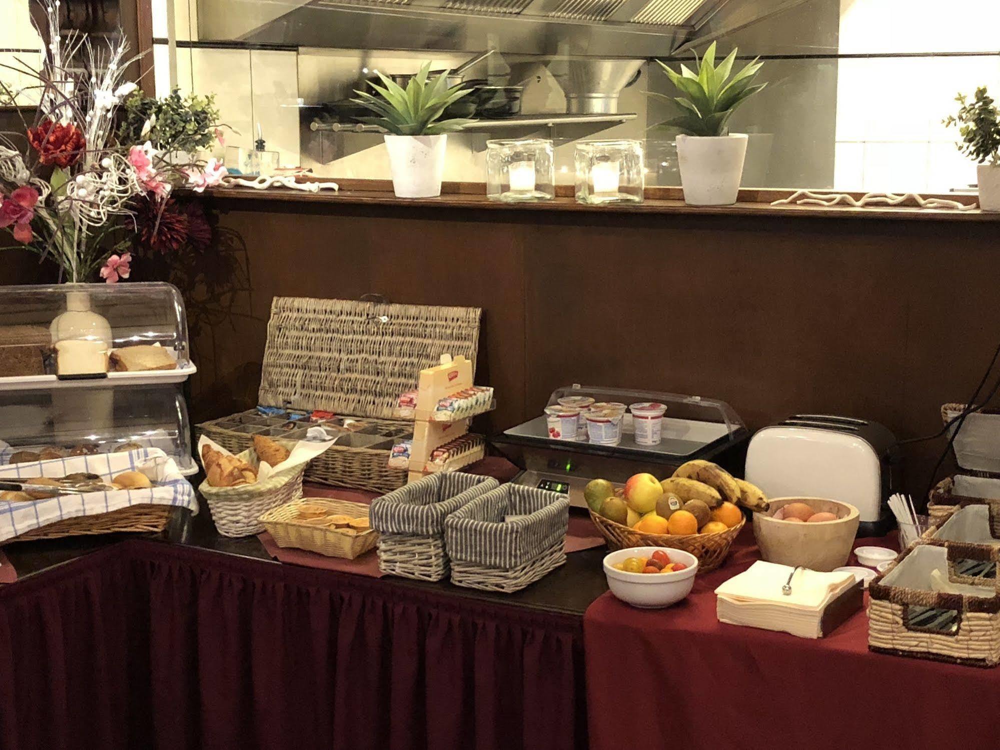 Hotel En Grand Cafe De Pauw Рурмонд Екстер'єр фото